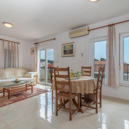 Apartman Dildo Apartment Trogir Luaran gambar