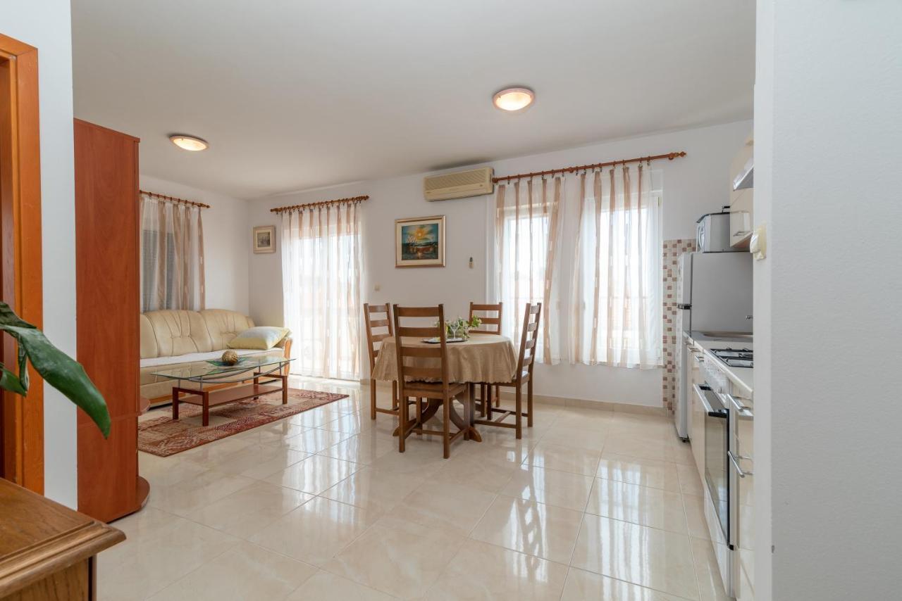 Apartman Dildo Apartment Trogir Luaran gambar