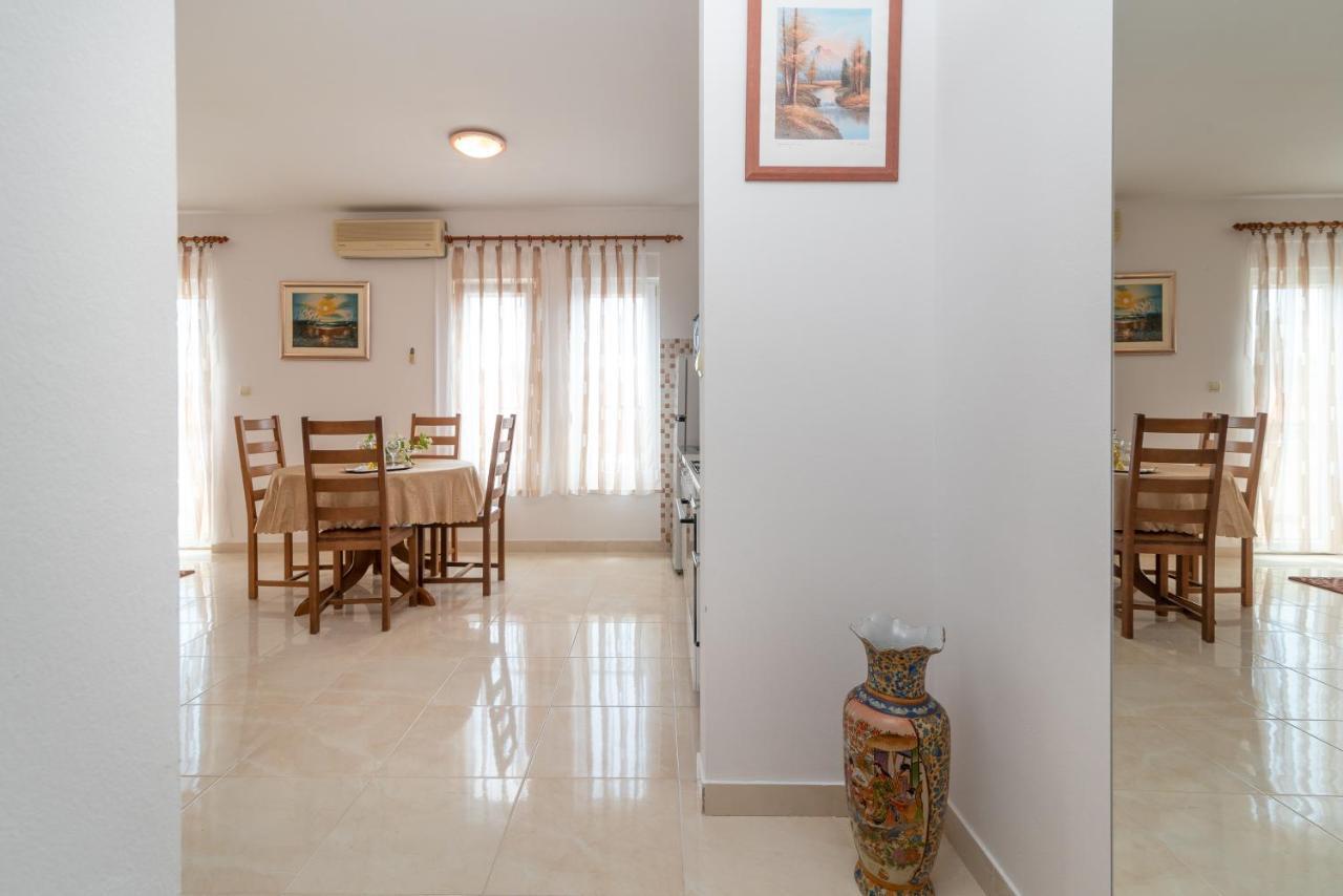 Apartman Dildo Apartment Trogir Luaran gambar