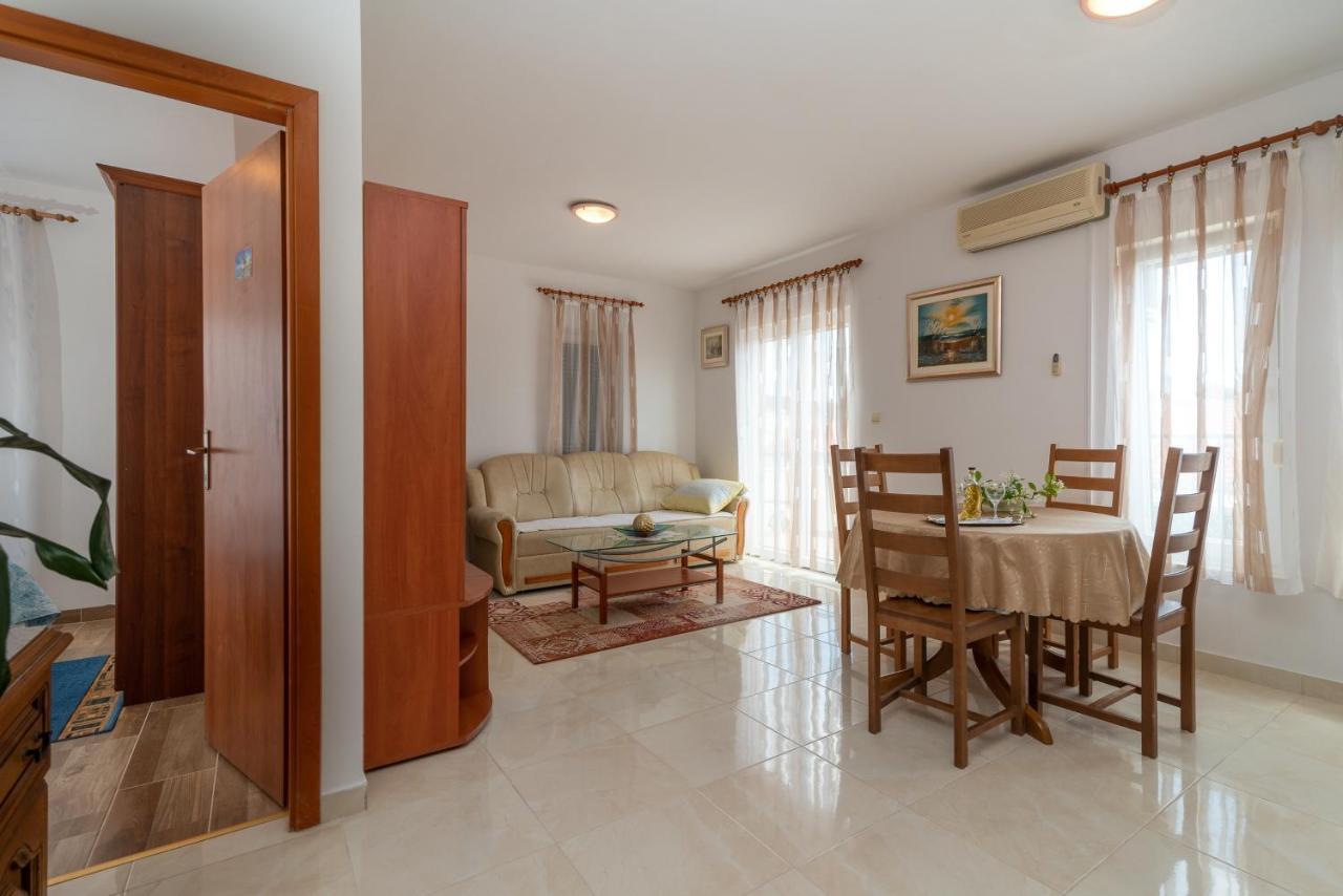 Apartman Dildo Apartment Trogir Luaran gambar