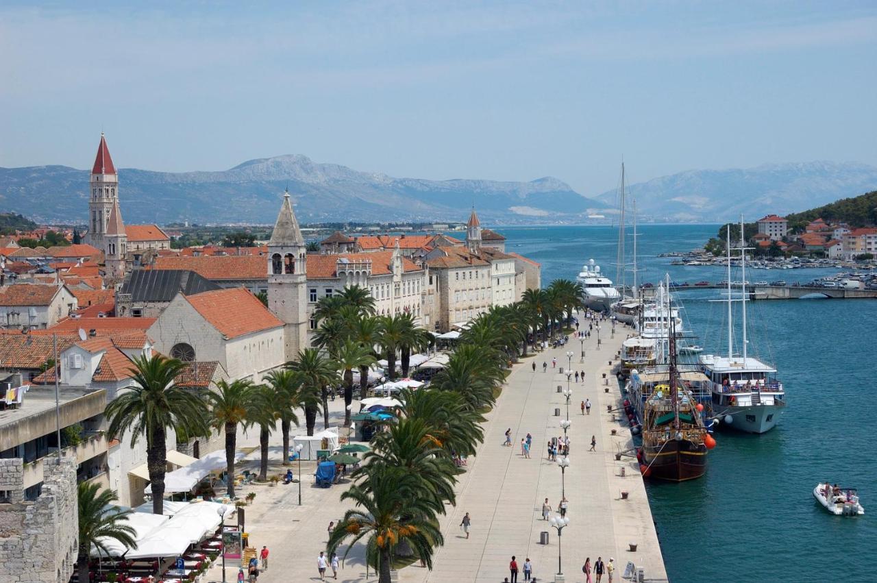 Apartman Dildo Apartment Trogir Luaran gambar