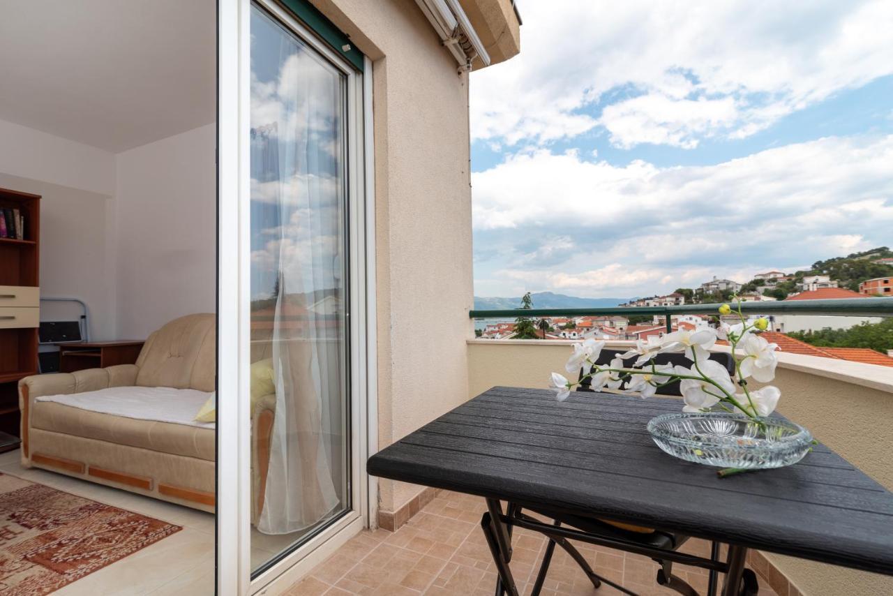 Apartman Dildo Apartment Trogir Luaran gambar